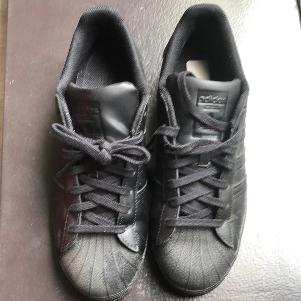 Adidas classic